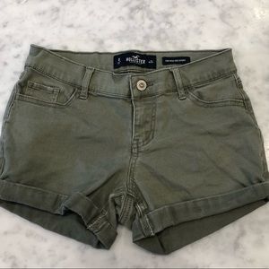 Low waisted army green hollister midi shorts